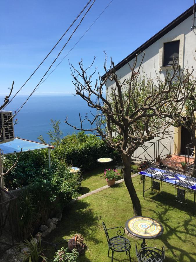 Villa L' Eco Dell' 800 弗洛里 外观 照片